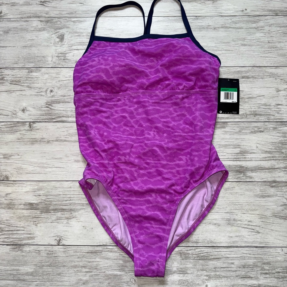 Nike Women’s Swimsuit Size XL NWT